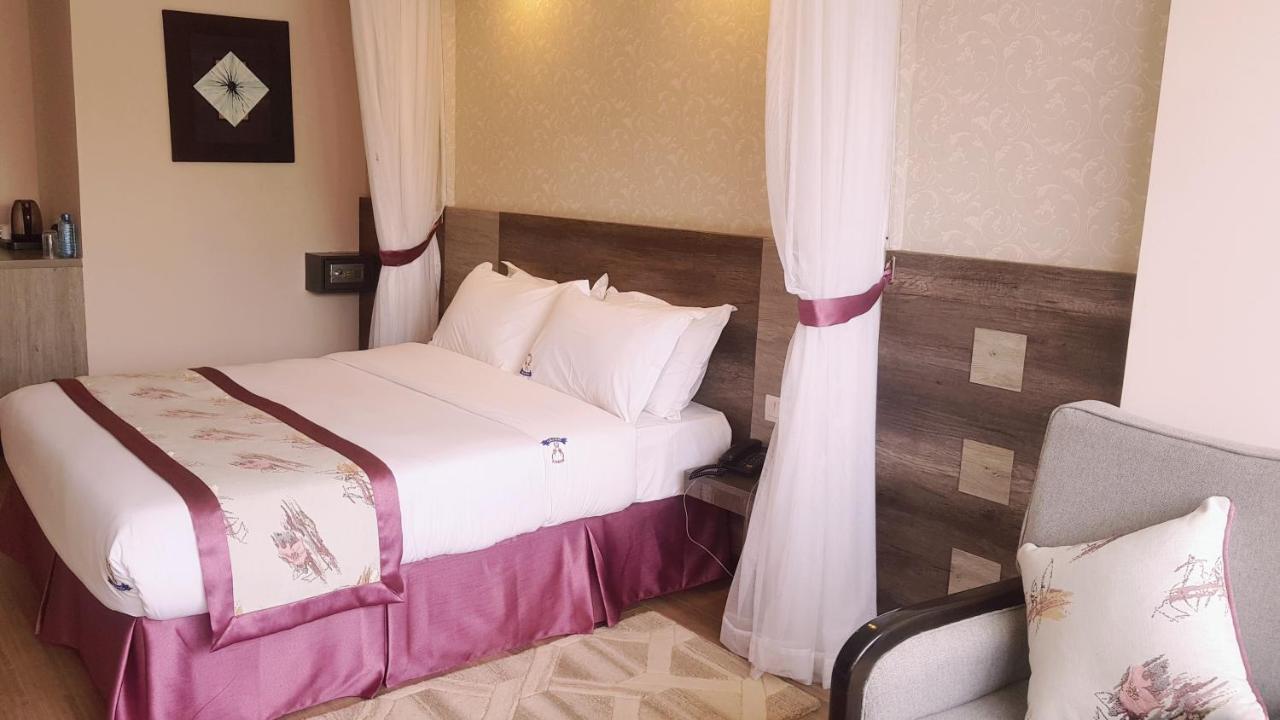 Merica Hotel Nakuru Eksteriør billede