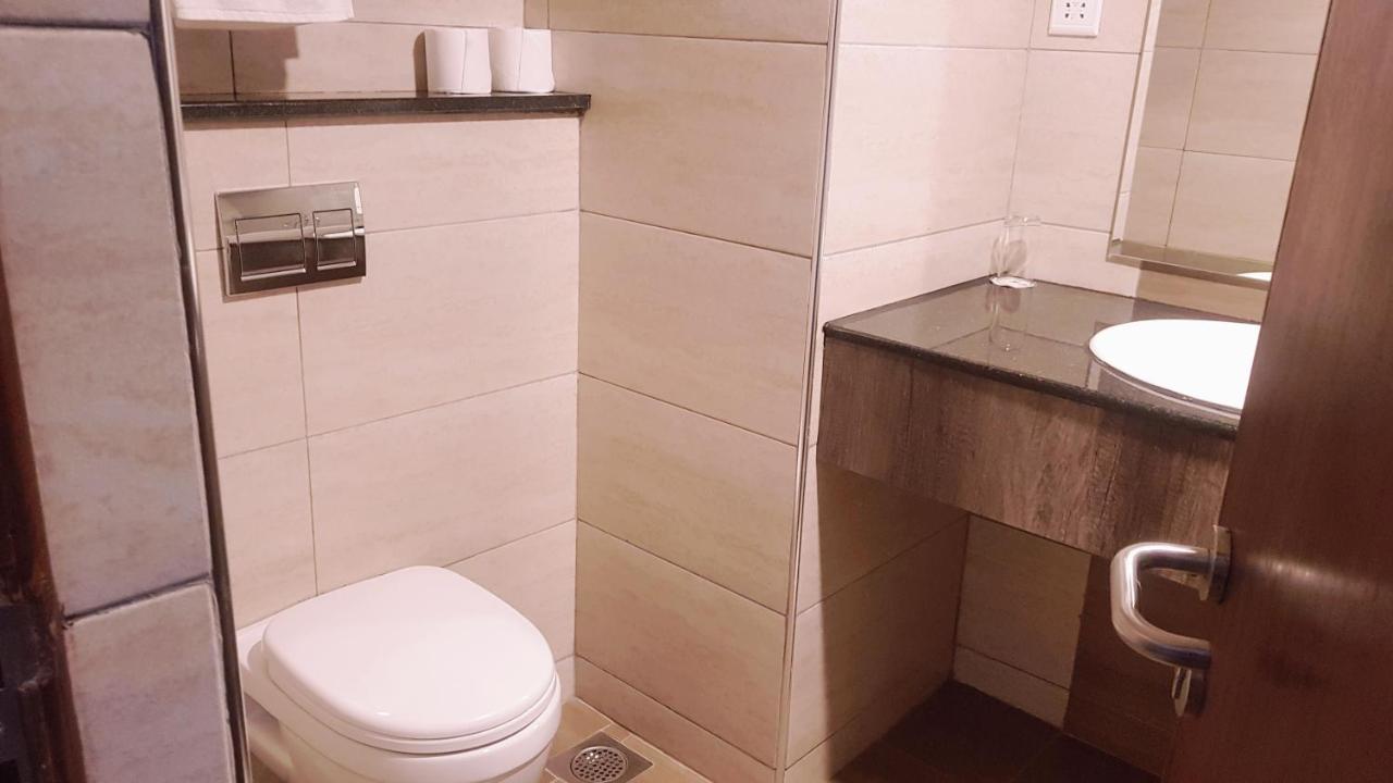 Merica Hotel Nakuru Eksteriør billede